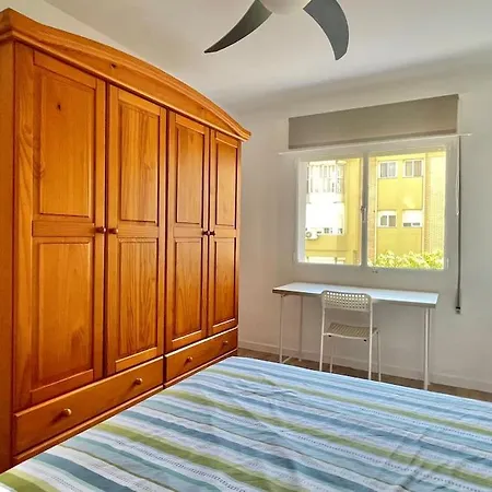 3 Habitaciones, Terraza Y A 200 Metros De La Playa *