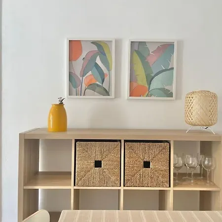 3 Habitaciones, Terraza Y A 200 Metros De La Playa Malaga