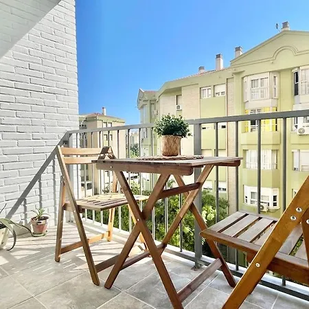 3 Habitaciones, Terraza Y A 200 Metros De La Playa Apartment Malaga